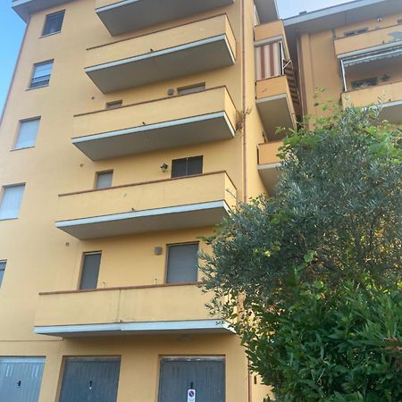 Appartement Vicinissima Ospedale Cisanello Casa Francesca à Pise Extérieur photo